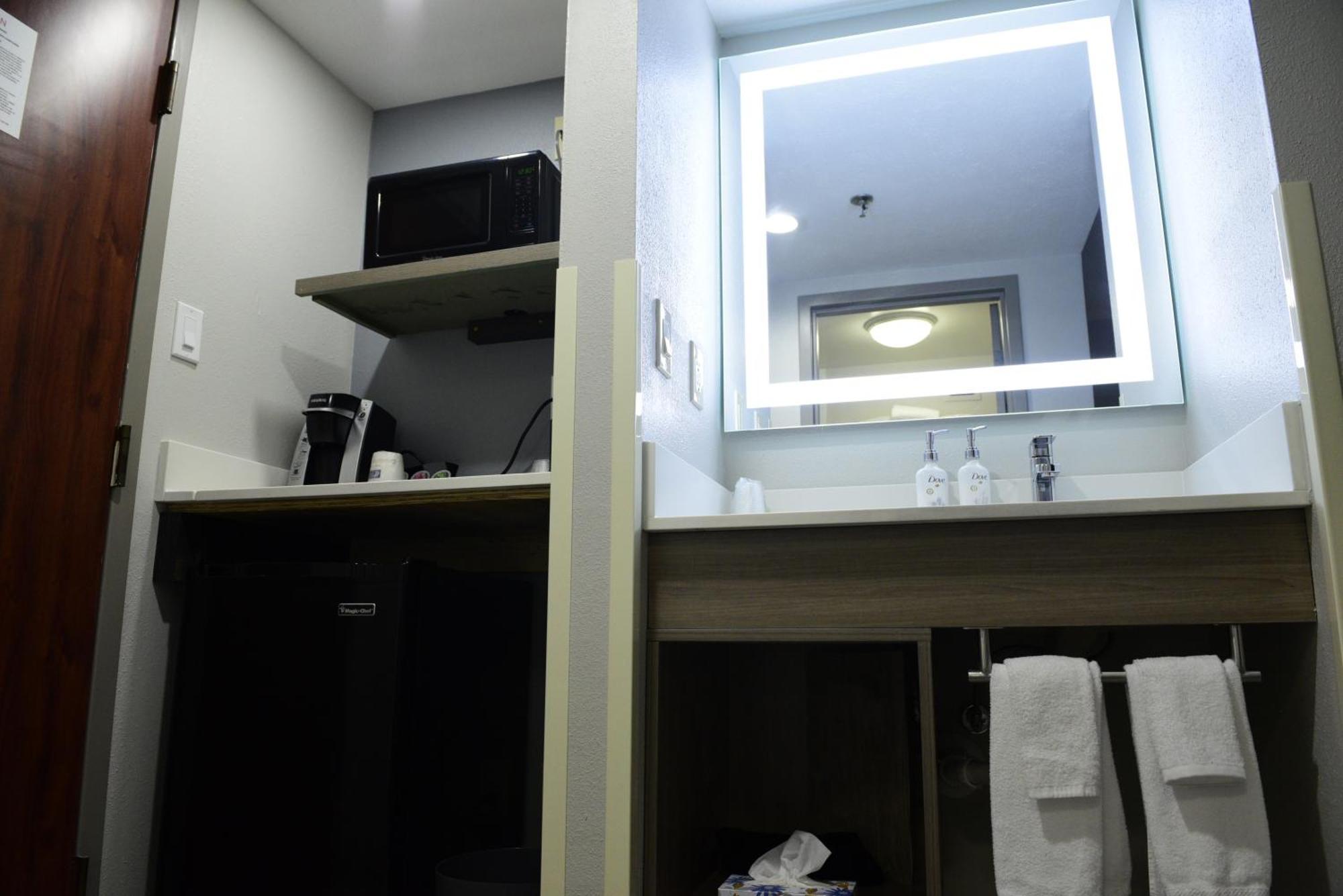 Keene Elm City Hotel, Ascend Hotel Collection Dış mekan fotoğraf