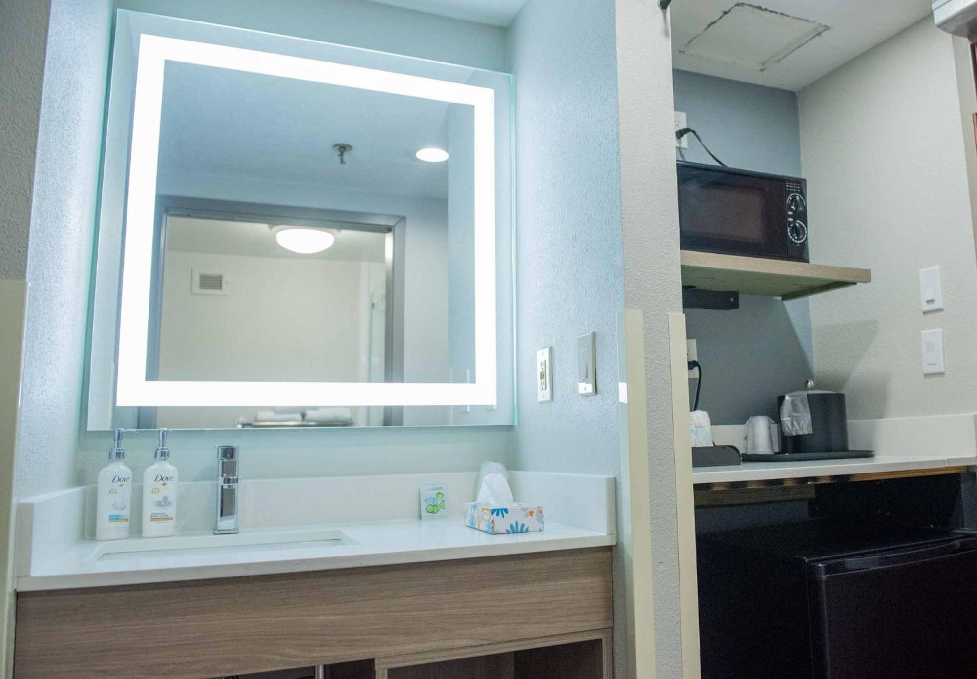 Keene Elm City Hotel, Ascend Hotel Collection Dış mekan fotoğraf